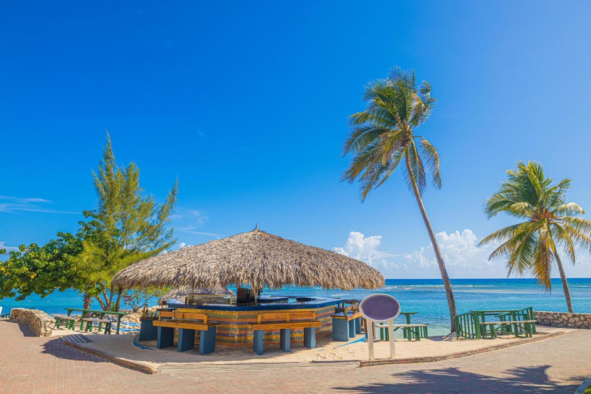 Catalonia Montego Bay Hotel Exterior photo