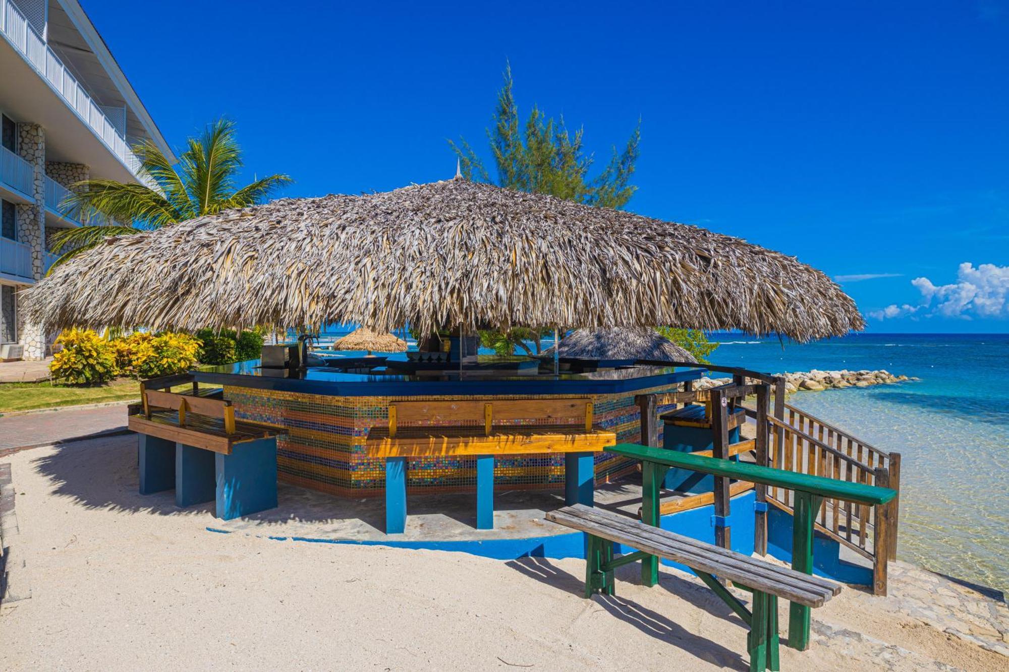 Catalonia Montego Bay Hotel Exterior photo
